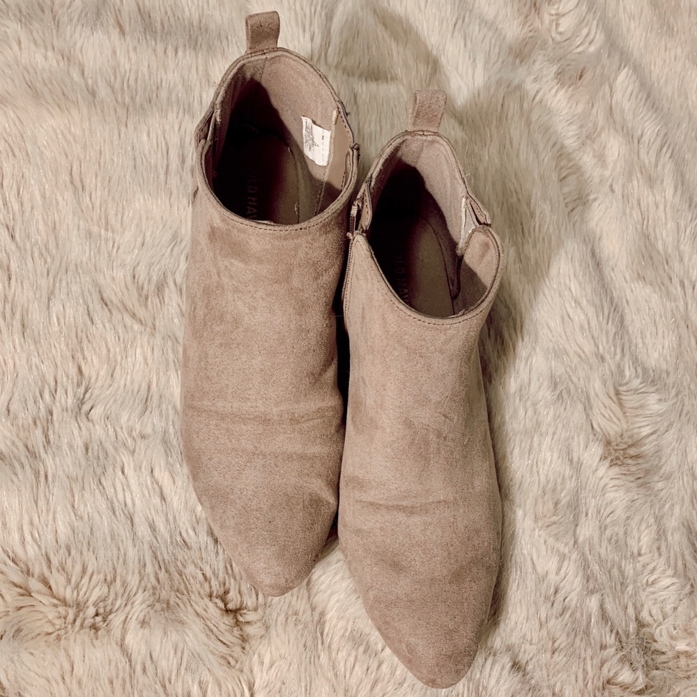 Old Navy Tan Cream Ankle Boot Booties